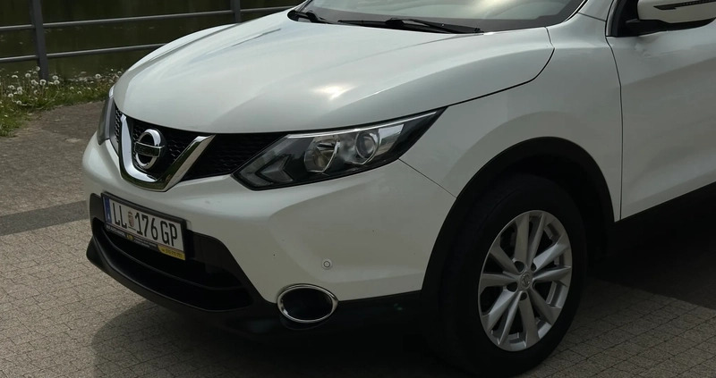 Nissan Qashqai cena 57900 przebieg: 120000, rok produkcji 2017 z Wrocław małe 562